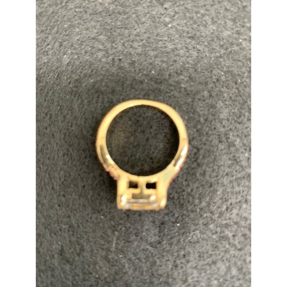 Ring PInk and Colorless Central Stone Size 6.75 - Picture 3 of 7